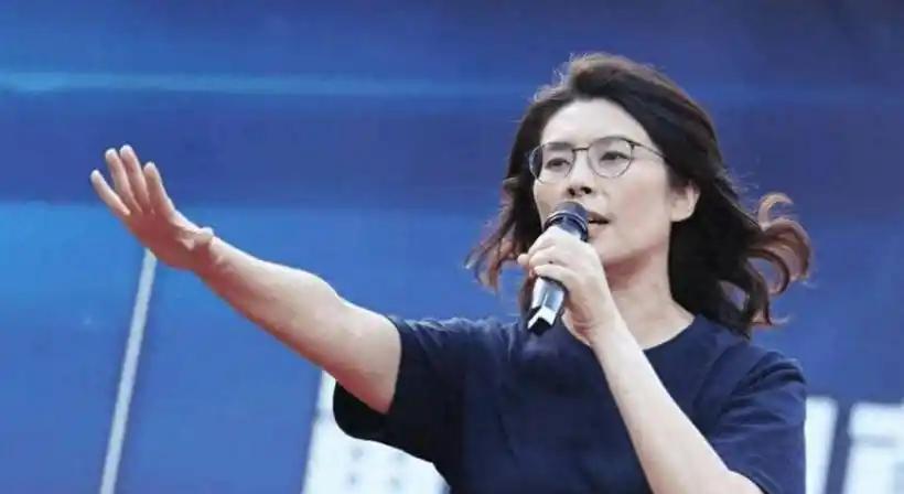 别猜了，郑丽文大概率还是选不上。
郑丽文参选台湾省国民党党主席，老实说，她很难胜