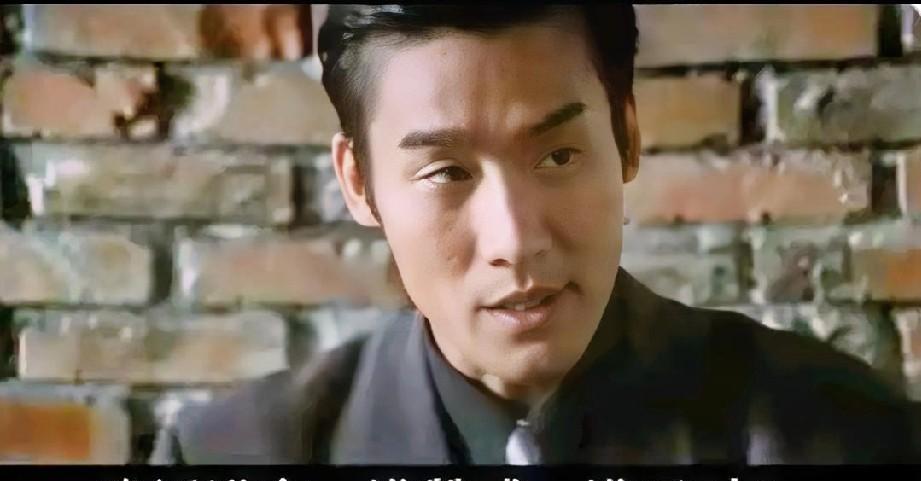 体制内，假如周末你正带着老婆孩子在外面吃大餐，突然领导打电话让你放下手头一切，马