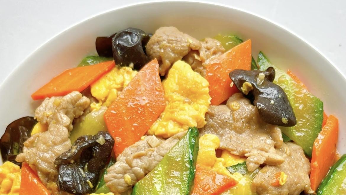 木须肉：家常餐桌上的“黄金搭档”，一盘搞定色香味！