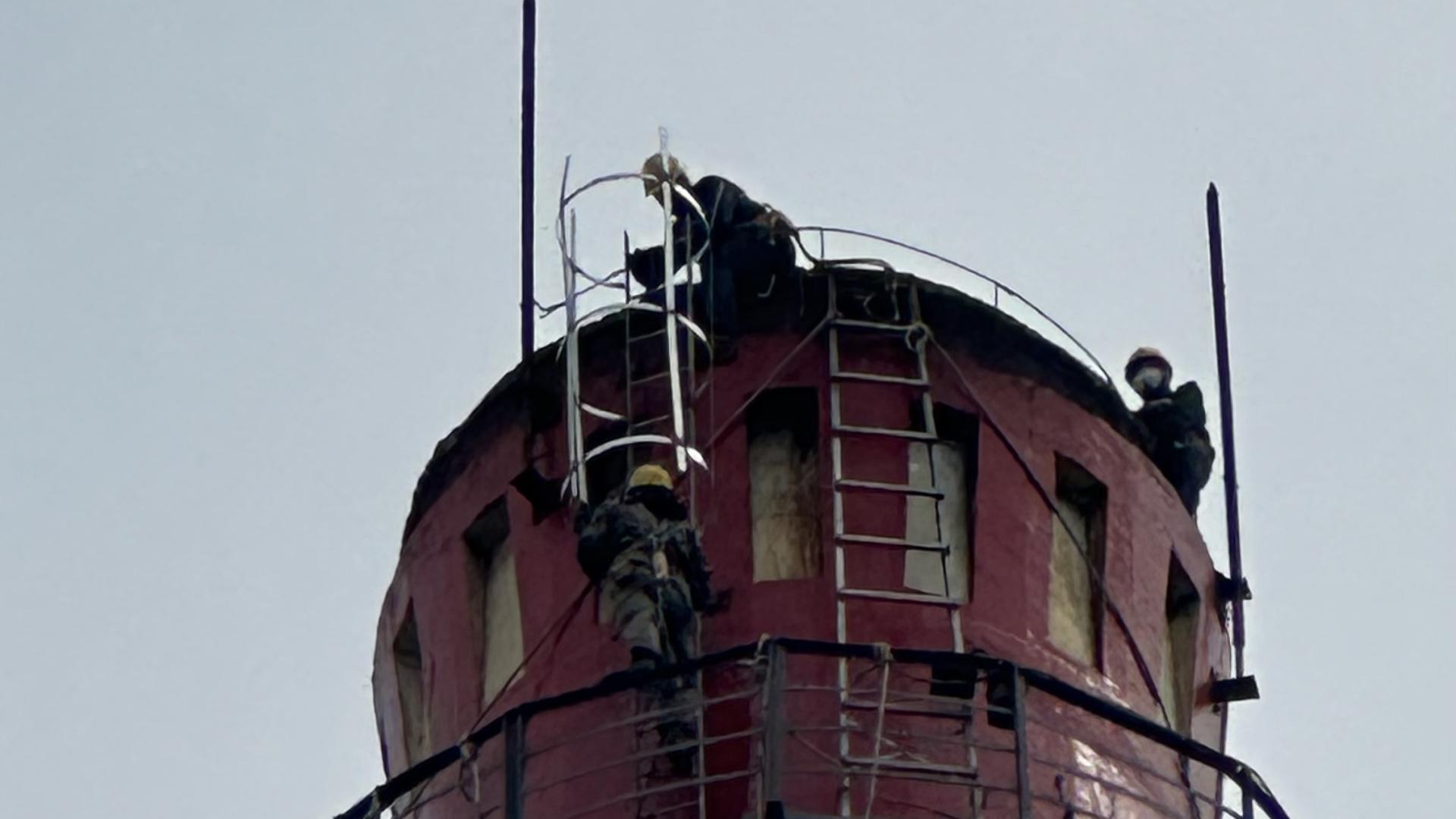 烟囱修建避雷针更换工程圆满竣工 筑牢防雷安全防线