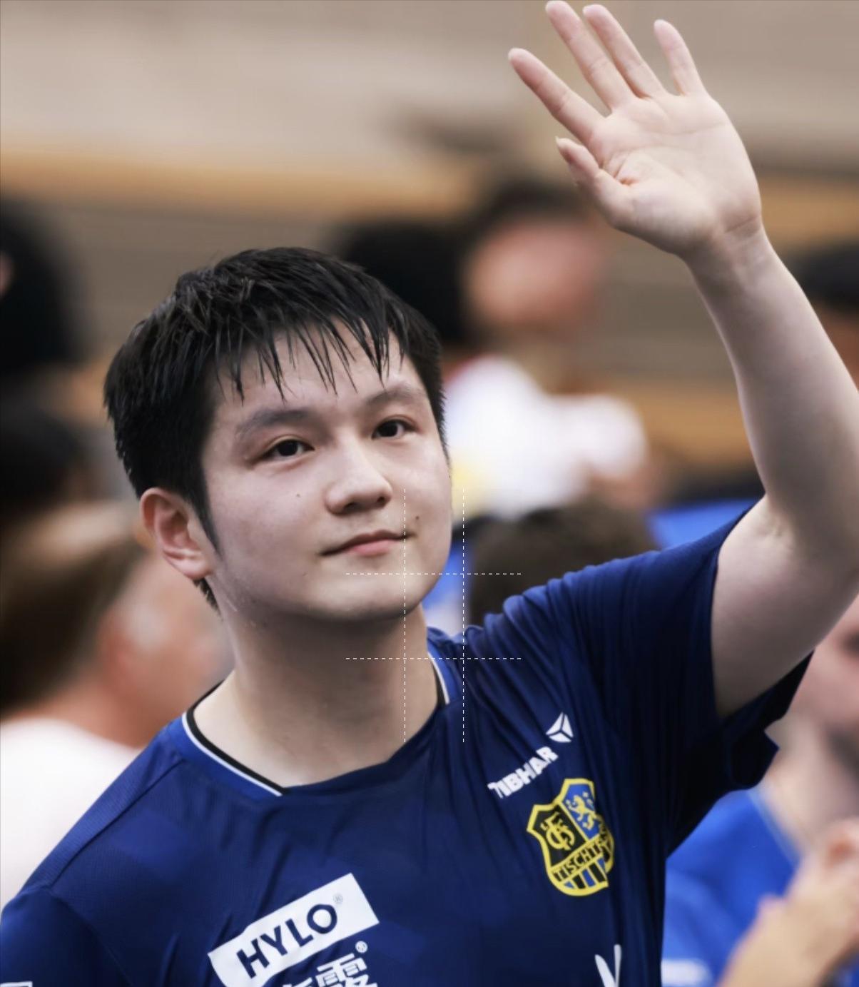 今晚樊振东德甲第二次亮相，引爆客场 ，让客场球票从20欧元，涨到150欧元，樊振