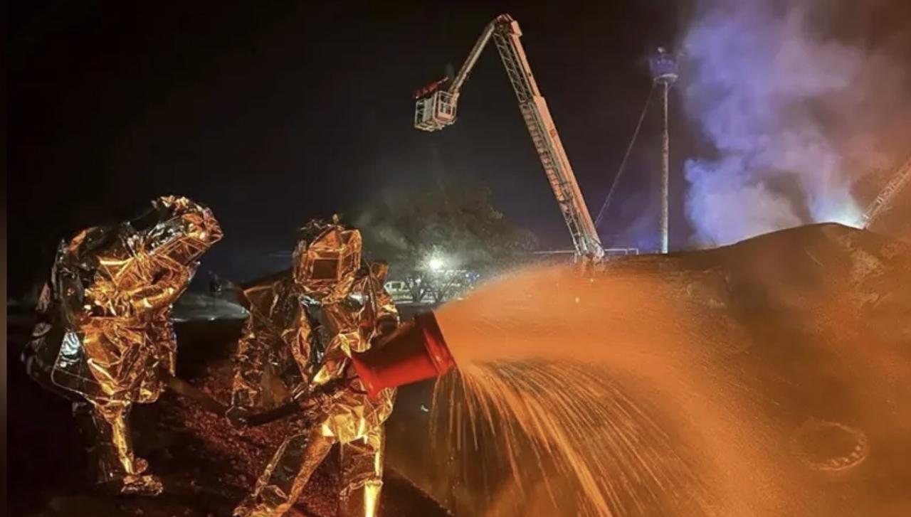 俄罗斯夜间对乌克兰敖德萨州发动无人机袭击，摧毁4座关键电力设施，导致超过2.9万
