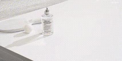 孙颖莎直接解锁新身份！摇身一变成了香氛品牌代言人，新广告片一上线就刷屏。品牌方描