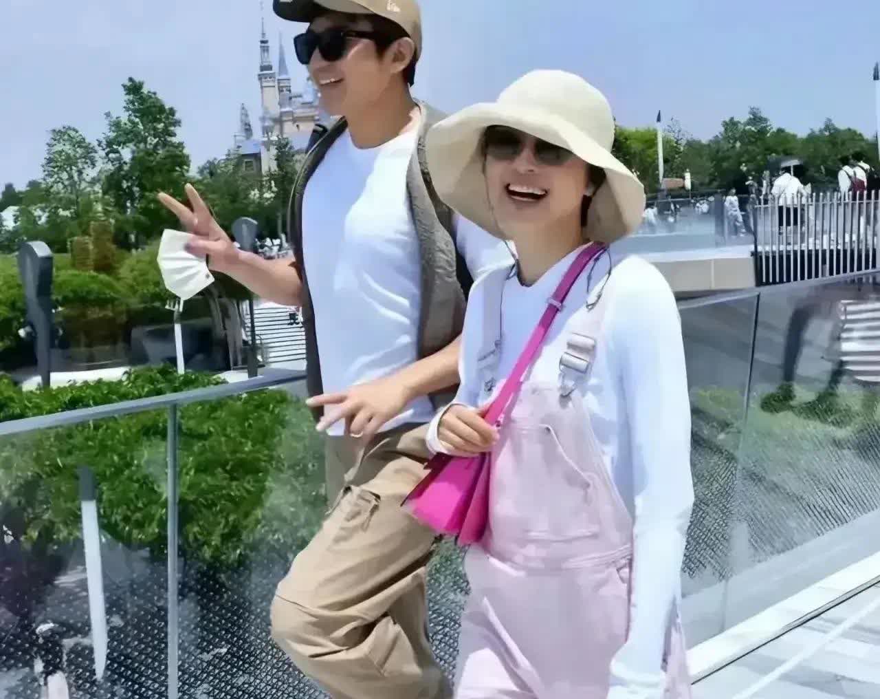 孙俪说：邓超在家他必须听我的，不是因为我有多强势啊，而是因为他生活技能为零！
