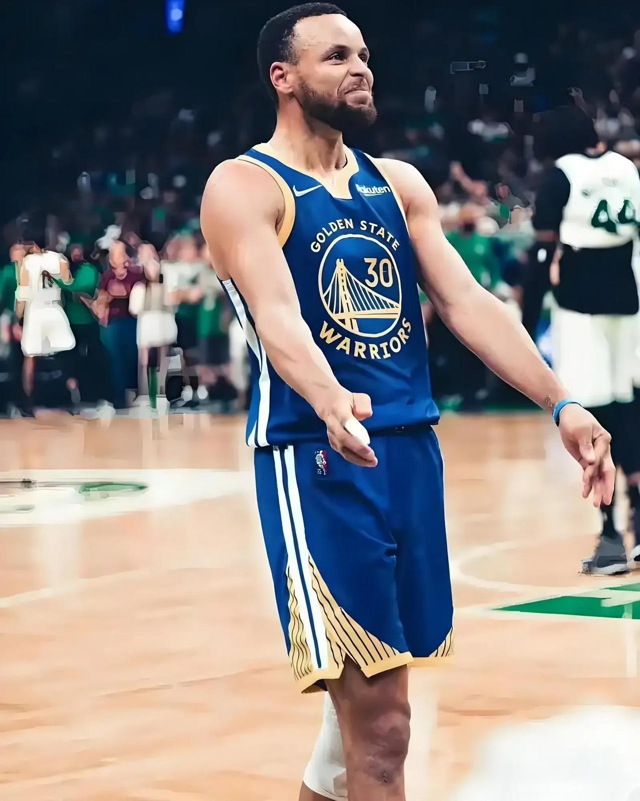 佩服！NBA季后赛首轮第一场，球员命中率排名！
1，巴格利：出手8次，命中率10
