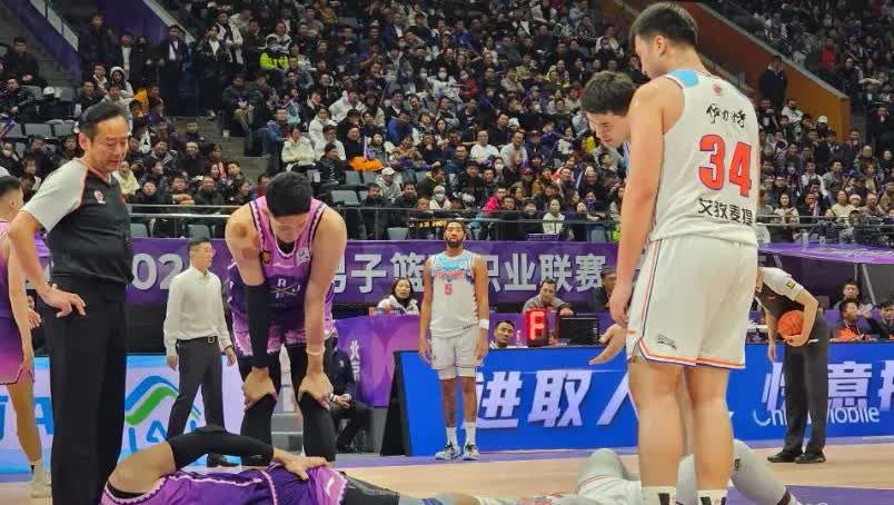 爆料CBA重大调整，姚明离开以后，又一高层领导下课，天要亮了

在之前，姚明