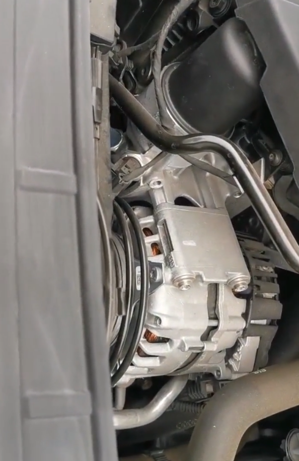 2020款a4l时尚动感，新车6000公里，怠速不明异响，冷车没有，怠速下来就时