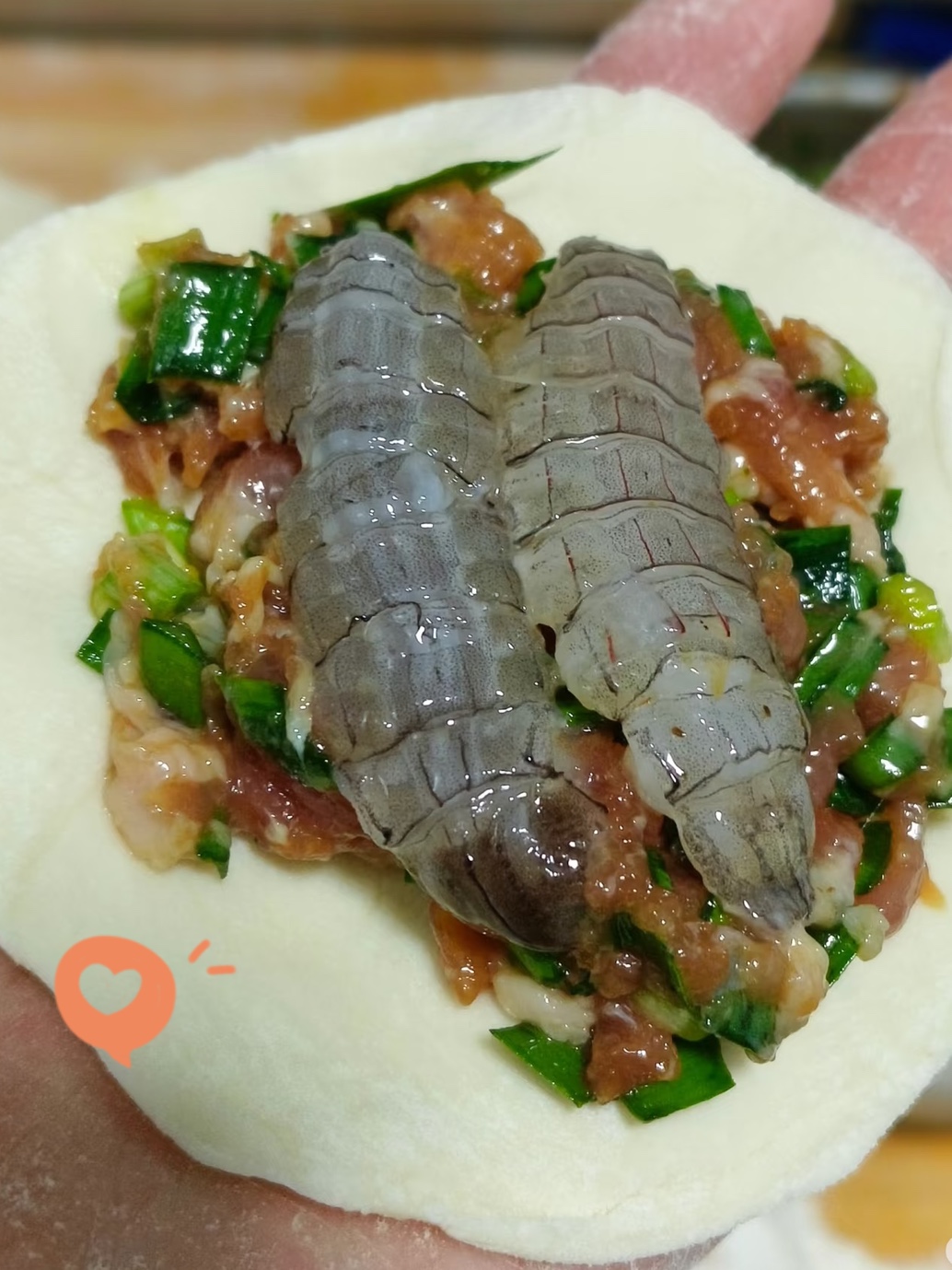 求问这美食的产地在哪？名字是什么，看着就香
