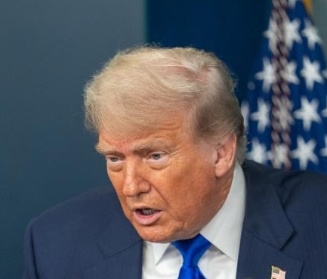 特朗普在7月21日通过社交平台表示，如果需要，美国还会再次对伊朗的核设施采取行动