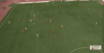 海陵凤凰翱翔金陵，泰州点球大战4:3击败南通，登上苏超之巅
第34分钟，泰州左路