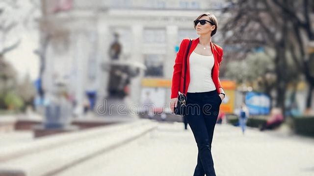 情感世界：感性与理性的博弈：哪种恋爱更长久？