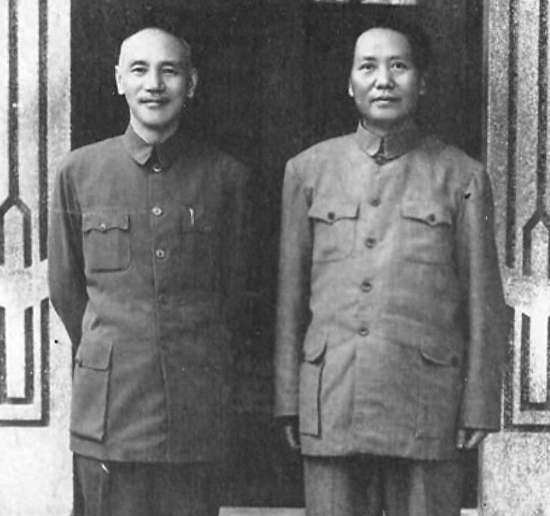 56年毛主席亲笔写信，邀蒋介石重回家乡，蒋介石连看几遍一言不发
“1956年4月