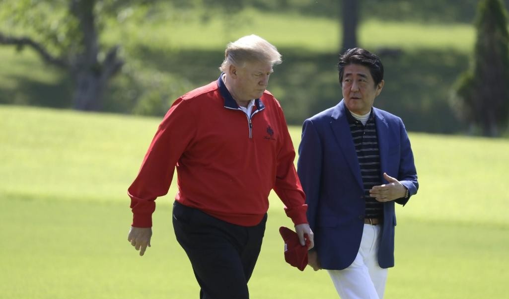 日本全面倒向美国的深层原因





震惊！日本竟对美国如此言听计从？



从