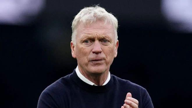 埃弗顿战热刺！莫耶斯憋 2 招变阵 + 1 个战术调整