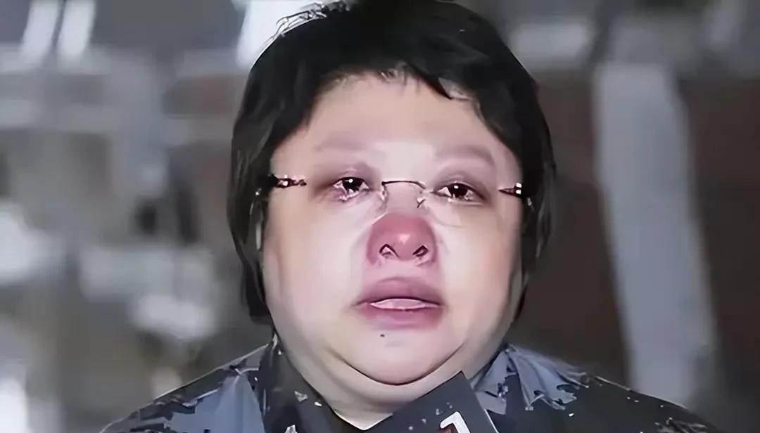 贪污过亿？被实名举报“假慈善”，5年后的贵州洪灾为韩红正名。
韩红宛如一盏明灯，