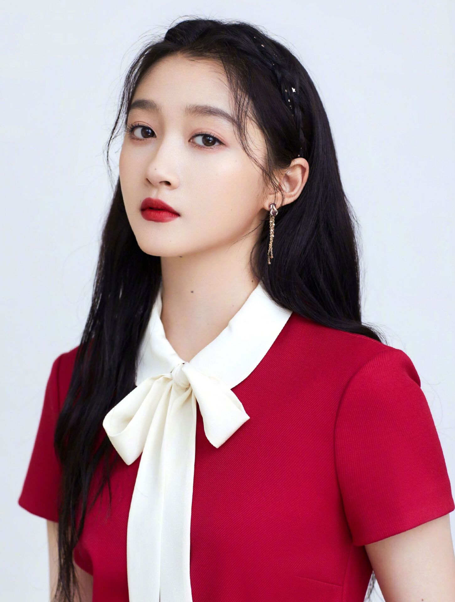 国民闺女关晓彤写真合集：天生丽质、亭亭玉立
