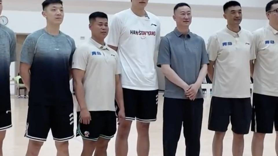 当杨翰森不打亚洲杯时，你会发现中国篮协格局变了，听听苏群怎么说