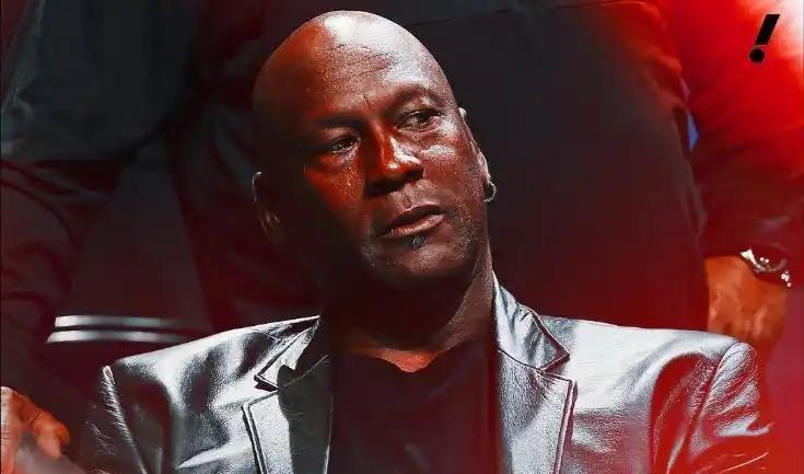 保罗乔治认为下赛季让乔丹点评比赛，绝对流量拉满，
乔丹本身就是流量，比赛本身已经