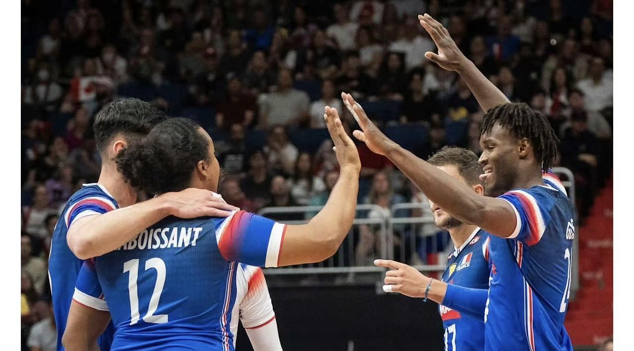 国家男排联赛法国3-2力克加拿大
6月14日加拿大渥太华站，法国3-2(25-2