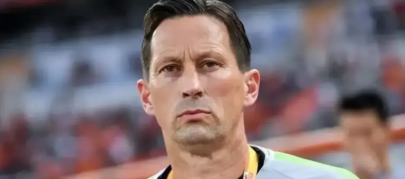 “震惊！国足竟单方面解约伊万，背后内幕让球迷集体愤怒⚽”
近日，关于中国足协的