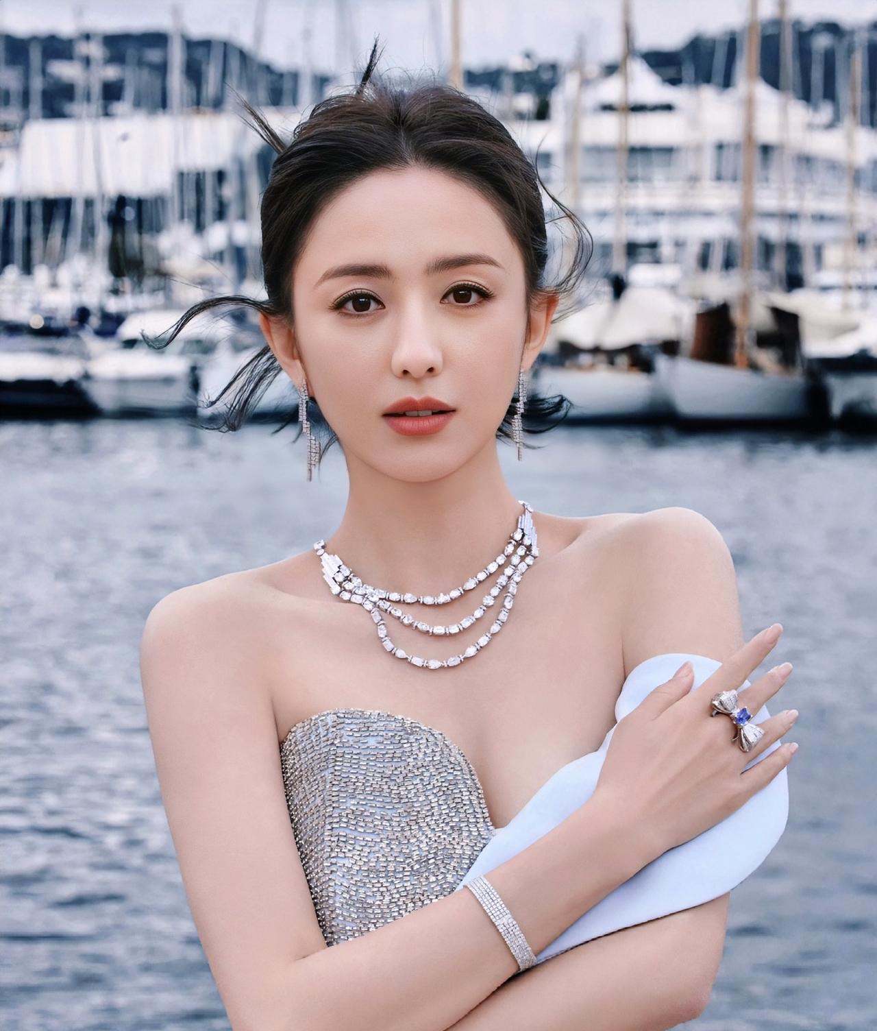 突然就能够理解陈思诚了，
不是因为佟丽娅人不好，
而是因为她共情能力太差，在节目