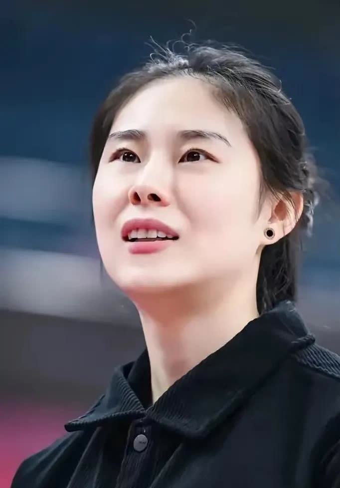 王思雨这次真豁出去了！
王思雨：从国家队运动员到持证执教的先锋   王思雨在8