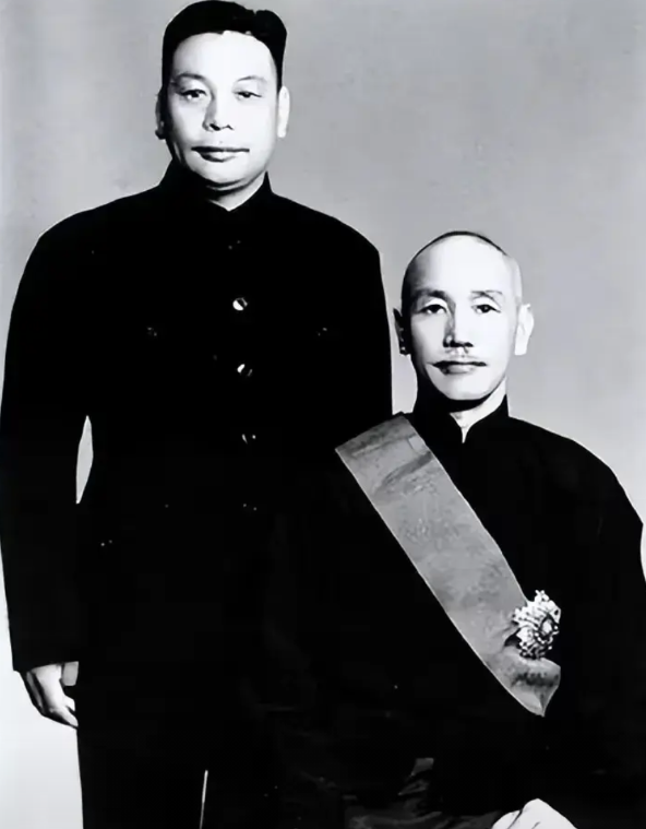 “两蒋”魂兮归来！

赖清德飞扬跋扈之际，也就意味着台湾归期已近，孤悬海外的蒋介