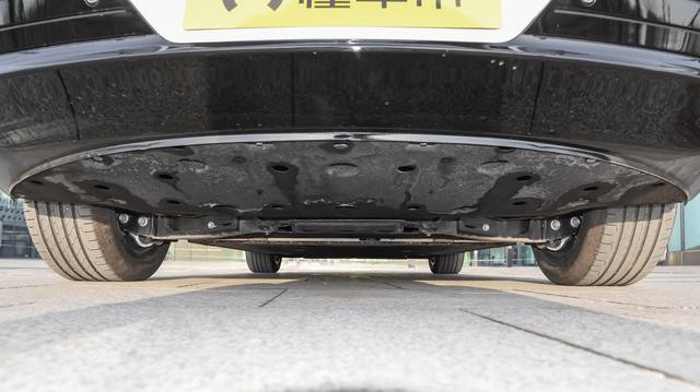 286马力+750km续航，还带HUD，这款中型纯电车可以看看