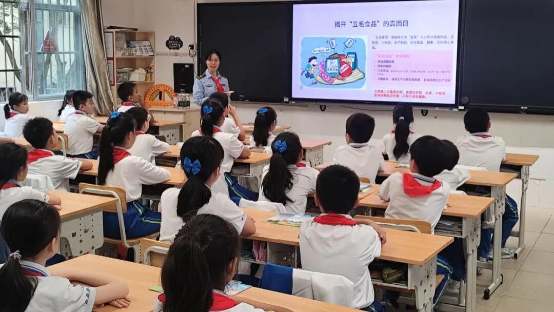 天涯分局“食安课堂”进校园：大手拉小手，共筑安全防线