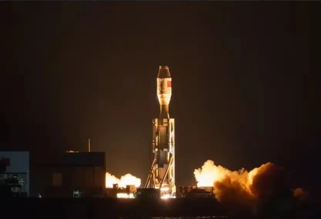 平时发射火箭卫星，战时就可转换来发射洲际导弹！龙哥的海基平台发射技术玩得是越来越