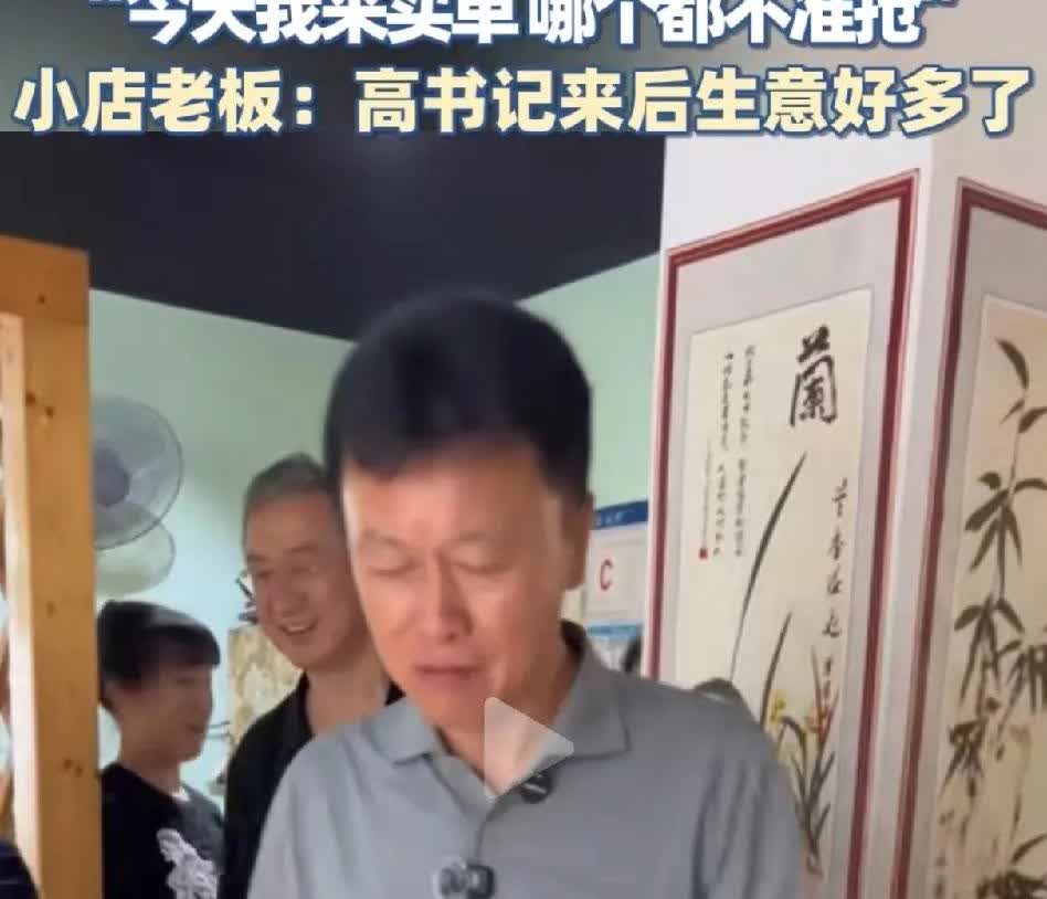 那些说华为三折叠XT销量造假的站出来！！！
去年华为出了一款三折叠的手机，售价