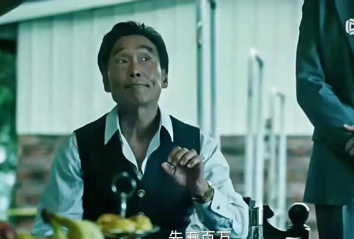 《扫毒风暴》第20集：卢少骅成了香饽饽，没想到金永祥却留了一手。
金永祥（王建新