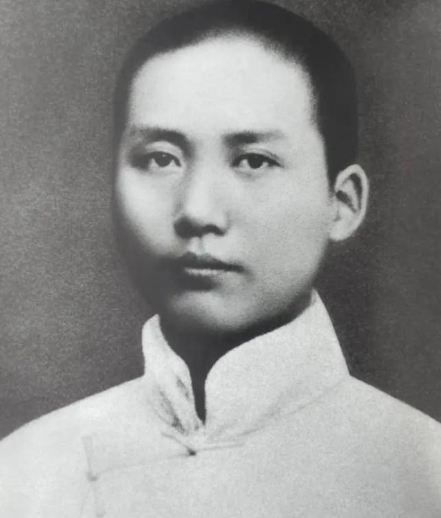 1950年，毛主席对老同学周世钊说：“我没有正式进过大学，也没有到外国留过学，我