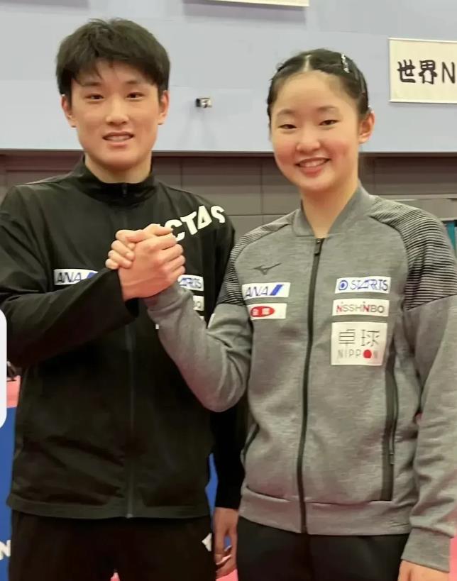 张本美和：哥，医疗暂停好用吗？
张本智和：当然好用，没看我赢了吗？
张本美和：那