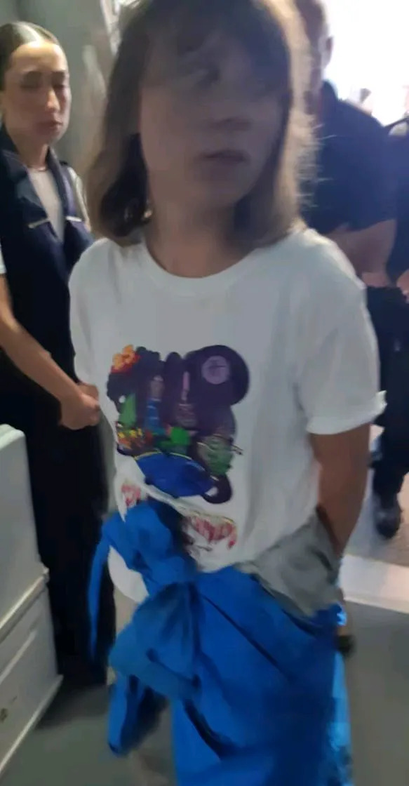 环保少女被以色列赶走了





---





说出来你可能不信，那个满世界
