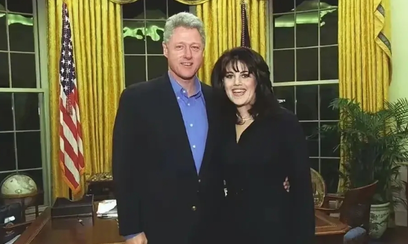 历史有的时候真的是惊人的重复，但是在细节上略有不同！
敢在白宫里面舌战美国总统的