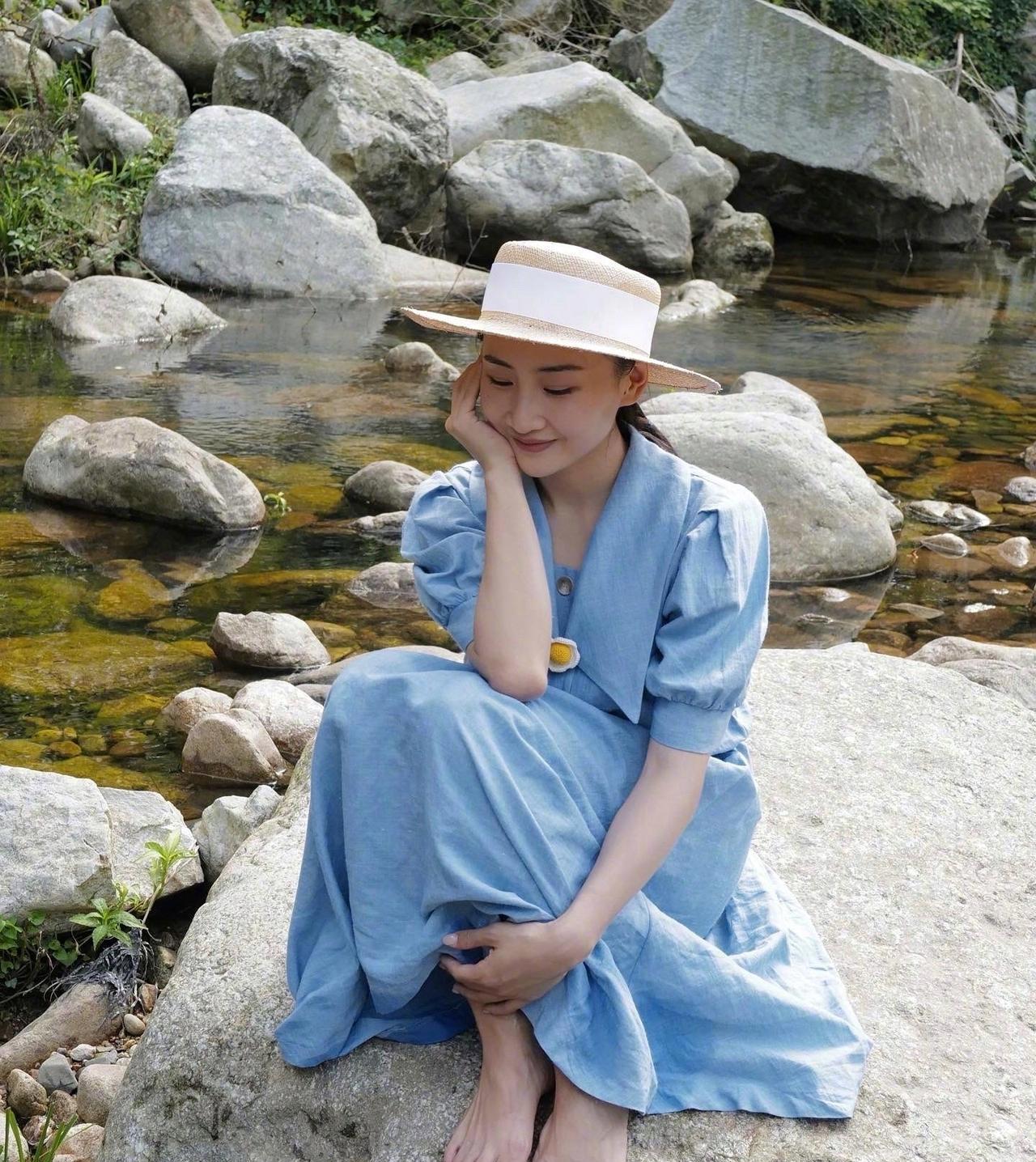 何雯娜，160cm，足够美。