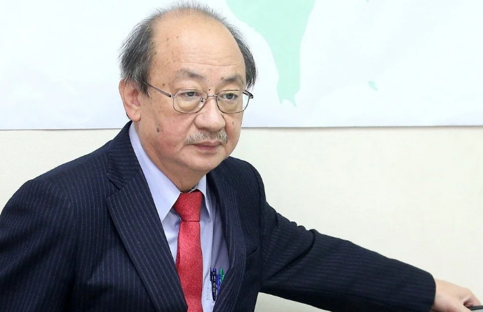 大罢免后，柯建铭跟韩国瑜的首次对决，非常有意思。
昨天（28日），立法部门针对“