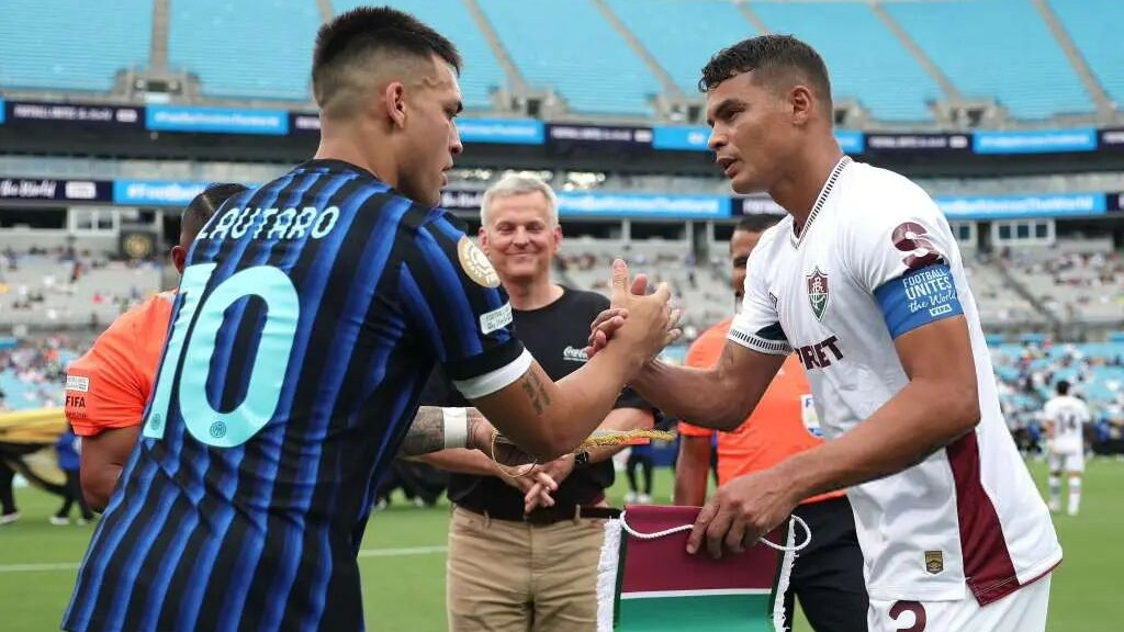 0-2！欧冠亚军轰然倒下！劳塔罗炮轰队友：不想踢的请离开