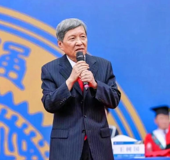 王树国 确实很会做校长