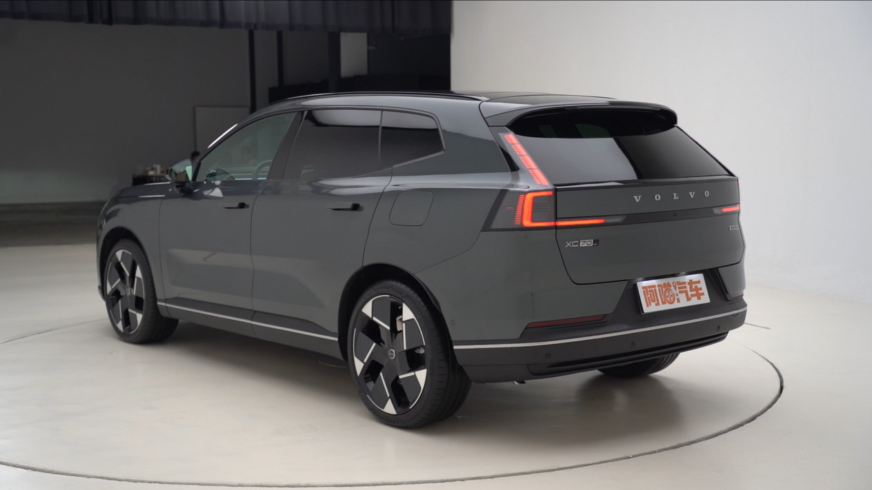 豪华品牌船大难掉头？沃尔沃偏不信邪，去年卖了近15万！