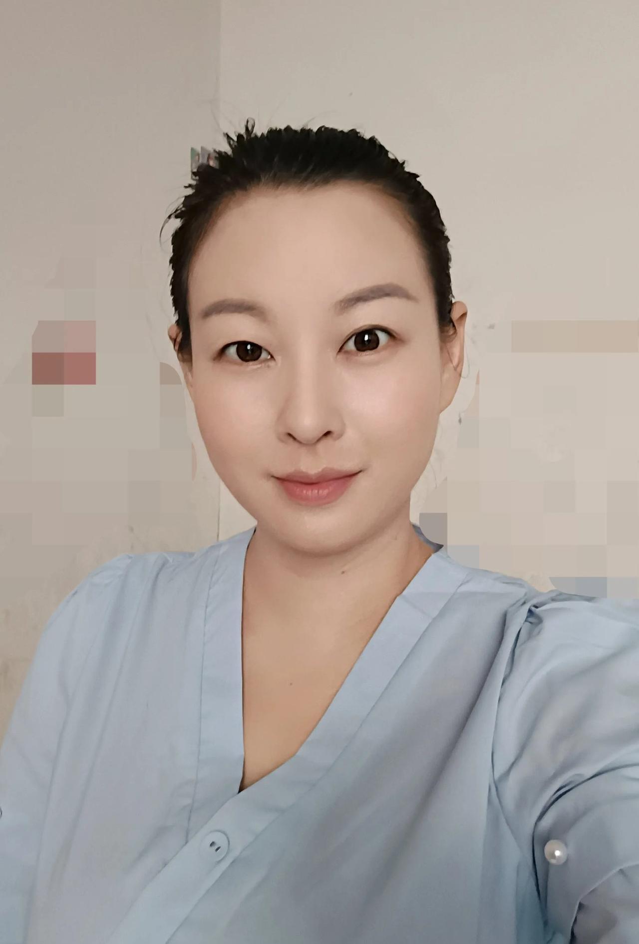 我还要一个人带娃带三个星期才行
老公要八月十一左右号才放高温假
他放高温假放八天