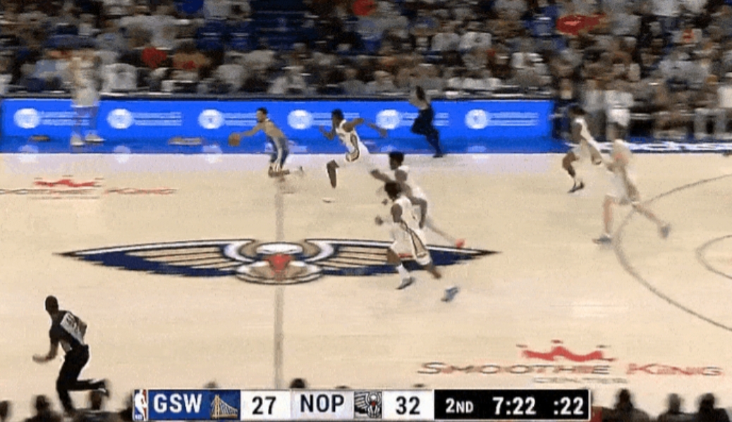 库库连线！库明加居然被库里做球了！
在今天NBA常规赛勇士对阵鹈鹕的第二节比赛中