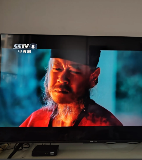 今天长安的荔枝，看明白了一件事。怪不得何刺史看起来不太正经，不像正经的官员，原来