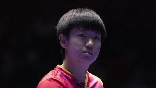 反讽！大V称孙颖莎功成名就，现在就可退役，但球市将买票送盒饭