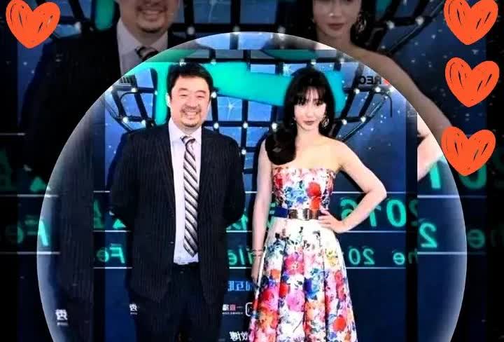 刚刚查了一下柳岩
不查不知道，一查真佩服！

柳岩真的是女神级别的心理素质