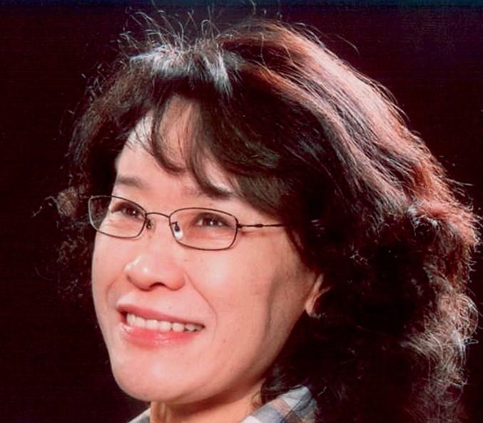 张海迪是个谜！1955年出生，身患重病，不仅面色红润还能活到现在，甚至被日本电视