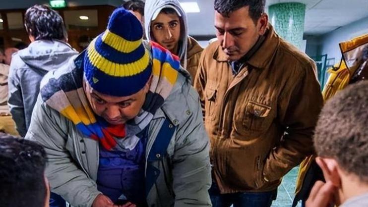 北欧圣母梦碎？校园惨案引爆十年雷！极右狂潮惊欧洲