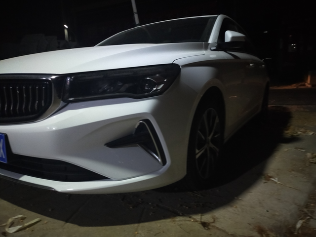 四代帝豪油耗7.7正常吗
买车已经两个月了，油耗从19.9到现在7.7，想问问大