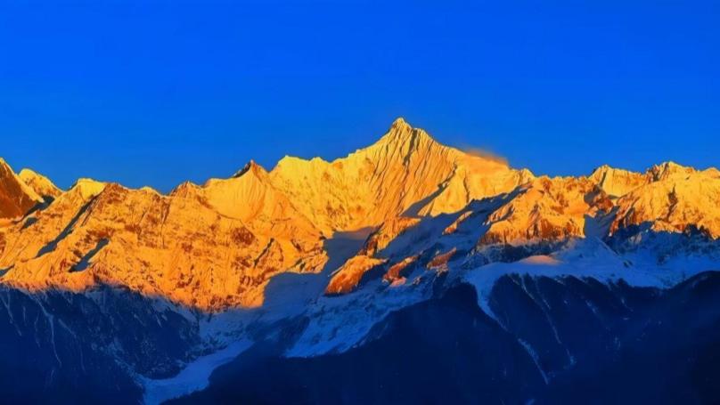 梅里雪山失联者补卡争议：合规不是冷漠，是法律底线与全民安全的守护